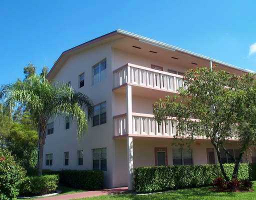99 Mansfield D, Unit 99C Boca Raton, FL 33434 - Photo 1 of 1 Primary Photo