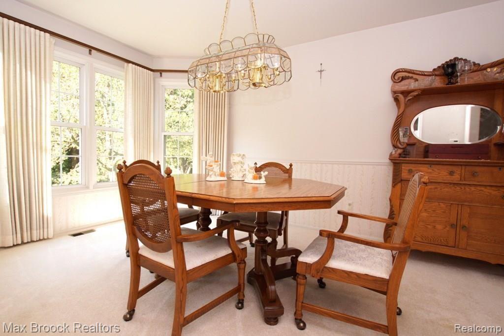 36296 Fredericksburg Road Farmington Hills, MI 48331 - Photo 7 of 30