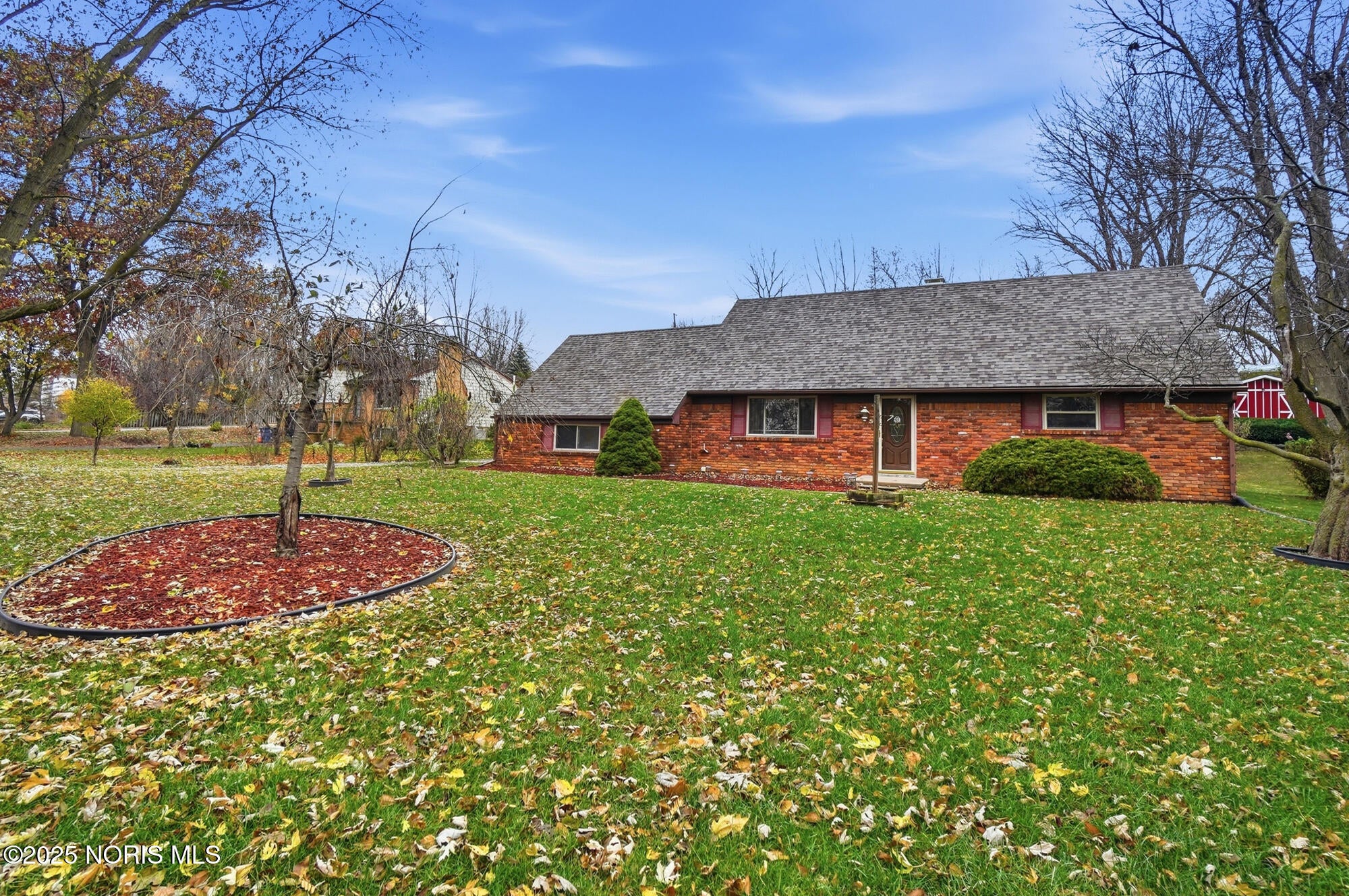 388 South River Road Waterville, OH 43566 - Photo 2 of 28 001