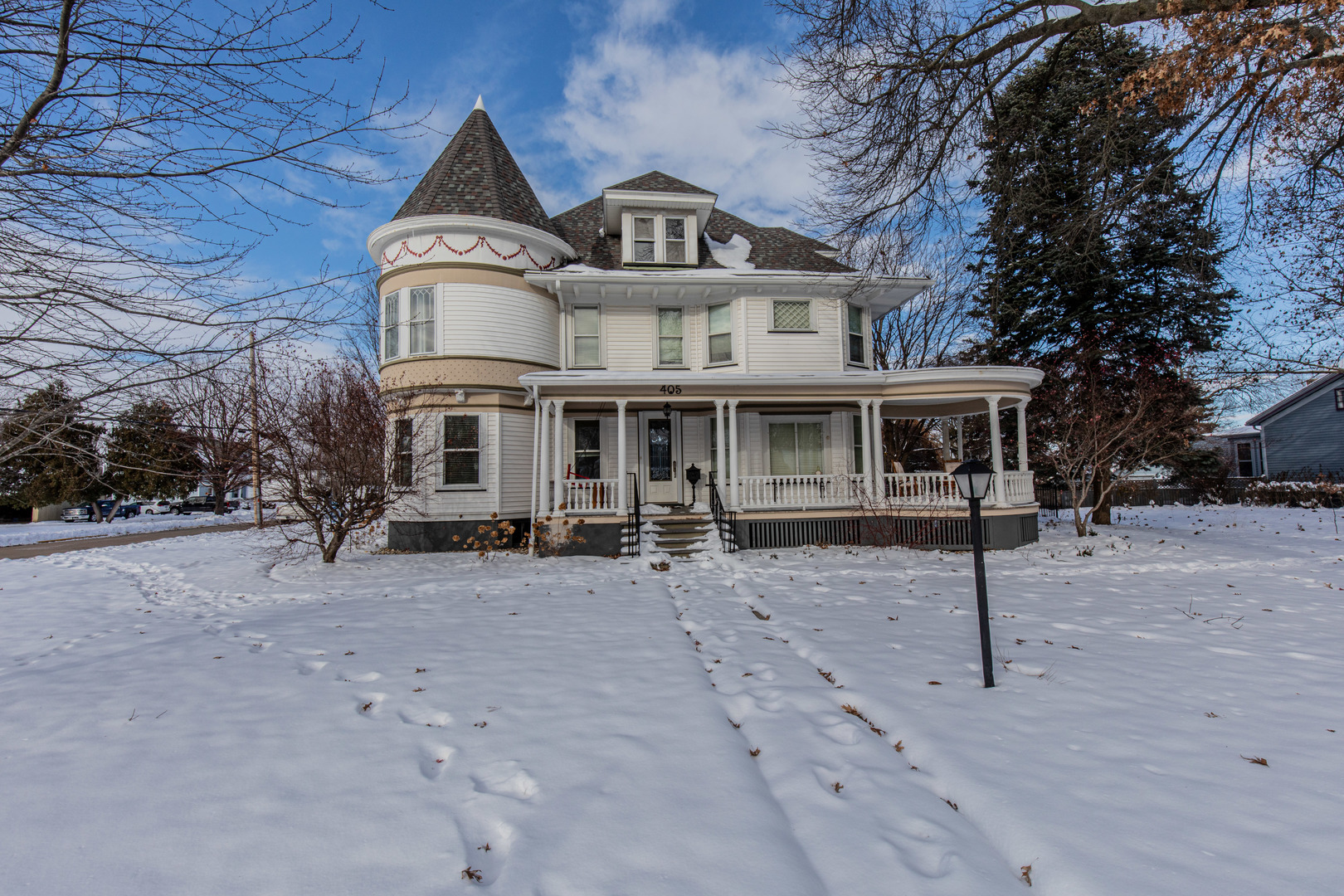 405 East Peru Street Princeton, IL 61356 - Photo 2 of 44