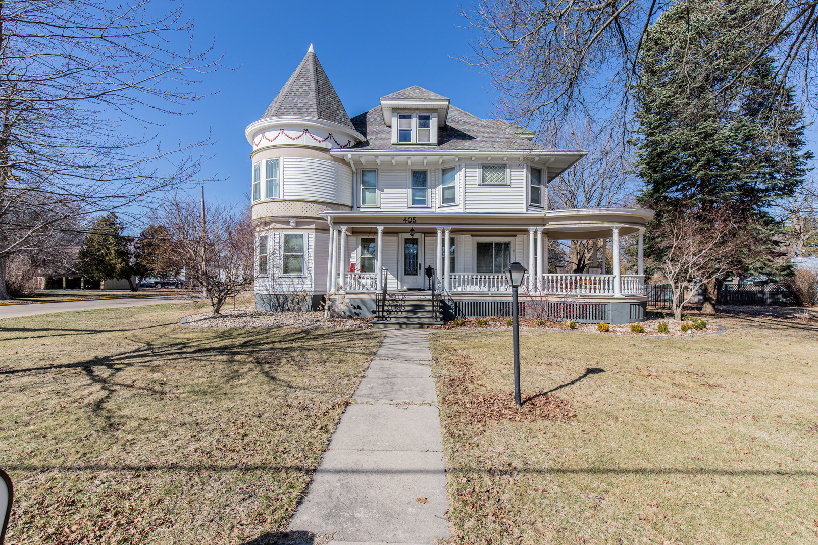 405 East Peru Street Princeton, IL 61356 - Photo 2 of 43