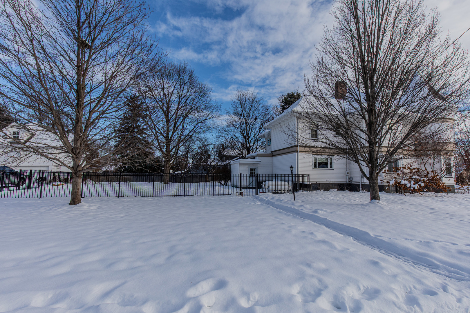 405 East Peru Street Princeton, IL 61356 - Photo 4 of 44