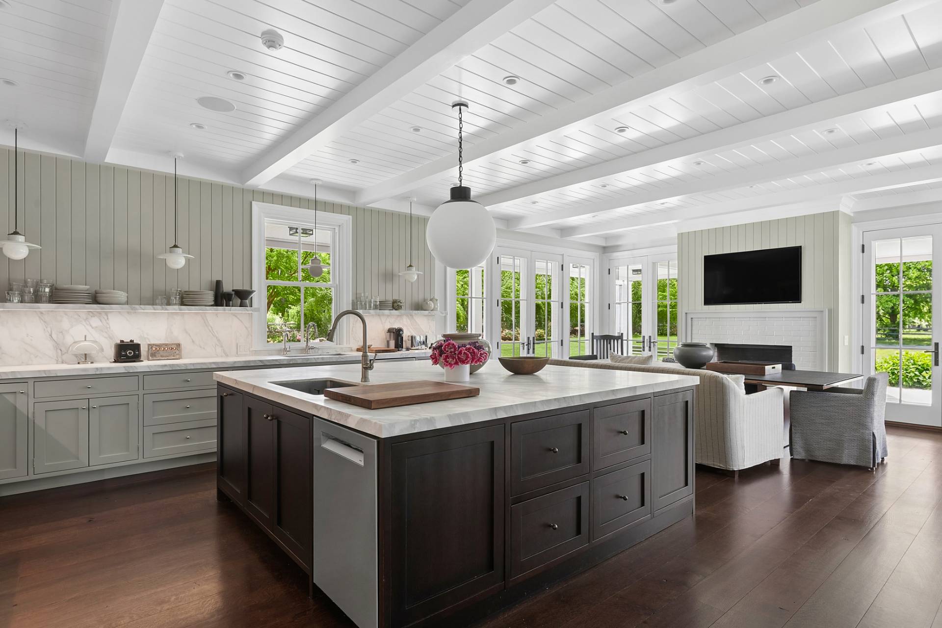53 Matthews Lane Bridgehampton, NY 11932 - Photo 14 of 50