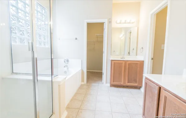 $2,200 | 2518 Silverton Wind, San Antonio, TX 78261