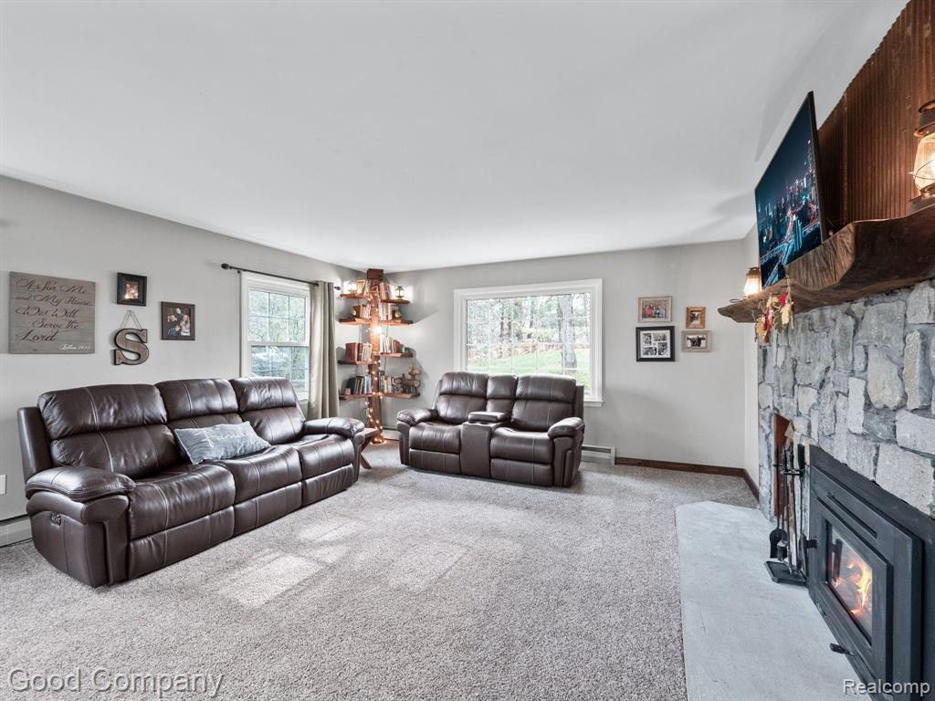 870 Darien Circle Rochester, MI 48306 - Photo 11 of 23