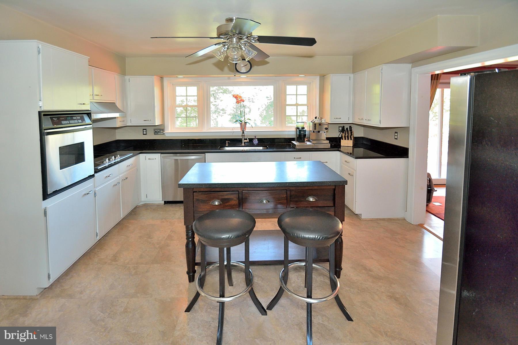 4408 Braddock Road Alexandria, VA 22312 - Photo 10 of 30 Kitchen