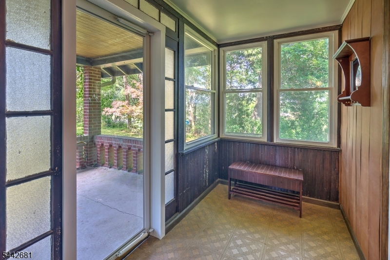 114 Amwell Road Flemington, NJ 08822 - Photo 3 of 31