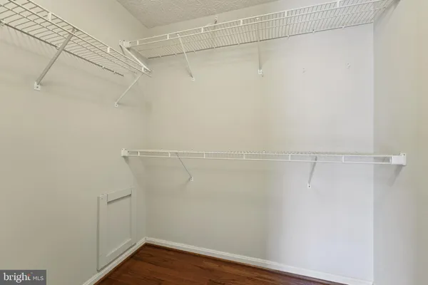 $200,000 | 216 Long Cove Lane, Unit J, Essex, MD 21221