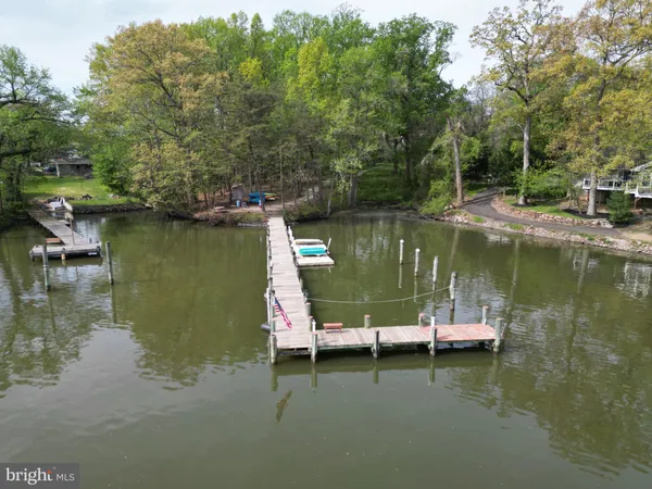 $200,000 | 216 Long Cove Lane, Unit J, Essex, MD 21221