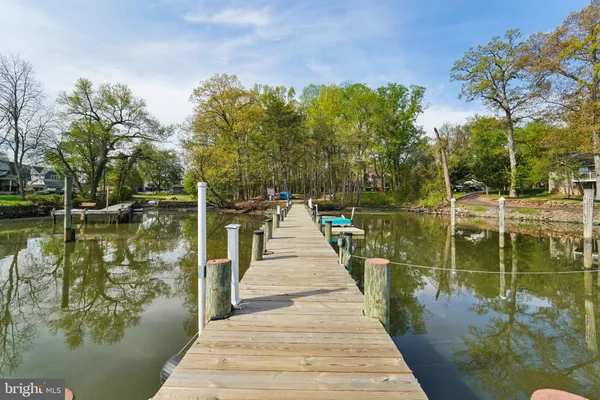 $200,000 | 216 Long Cove Lane, Unit J, Essex, MD 21221