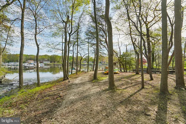 $200,000 | 216 Long Cove Lane, Unit J, Essex, MD 21221