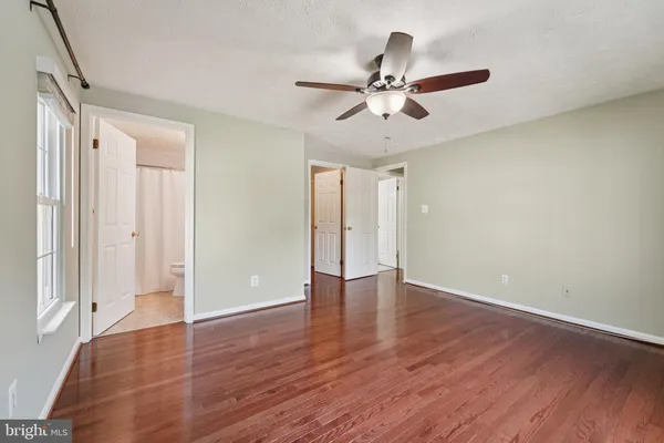 $200,000 | 216 Long Cove Lane, Unit J, Essex, MD 21221