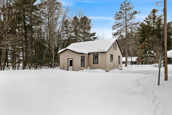 $184,900 | N7026 Shady Ln Drive, Porterfield, WI 54159