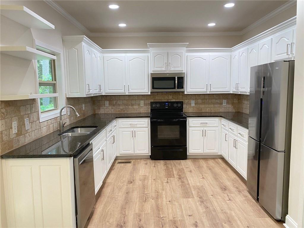 623 Henning Drive Winder, GA 30680 - Photo 11 of 46