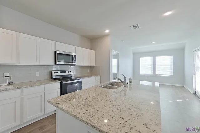 $1,895 | 418 Mango Drive, Lafayette, LA 70507