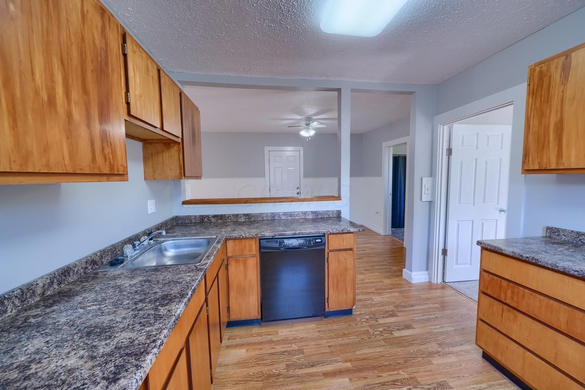 328 Walnut Street Circleville, OH 43113 - Photo 14 of 25