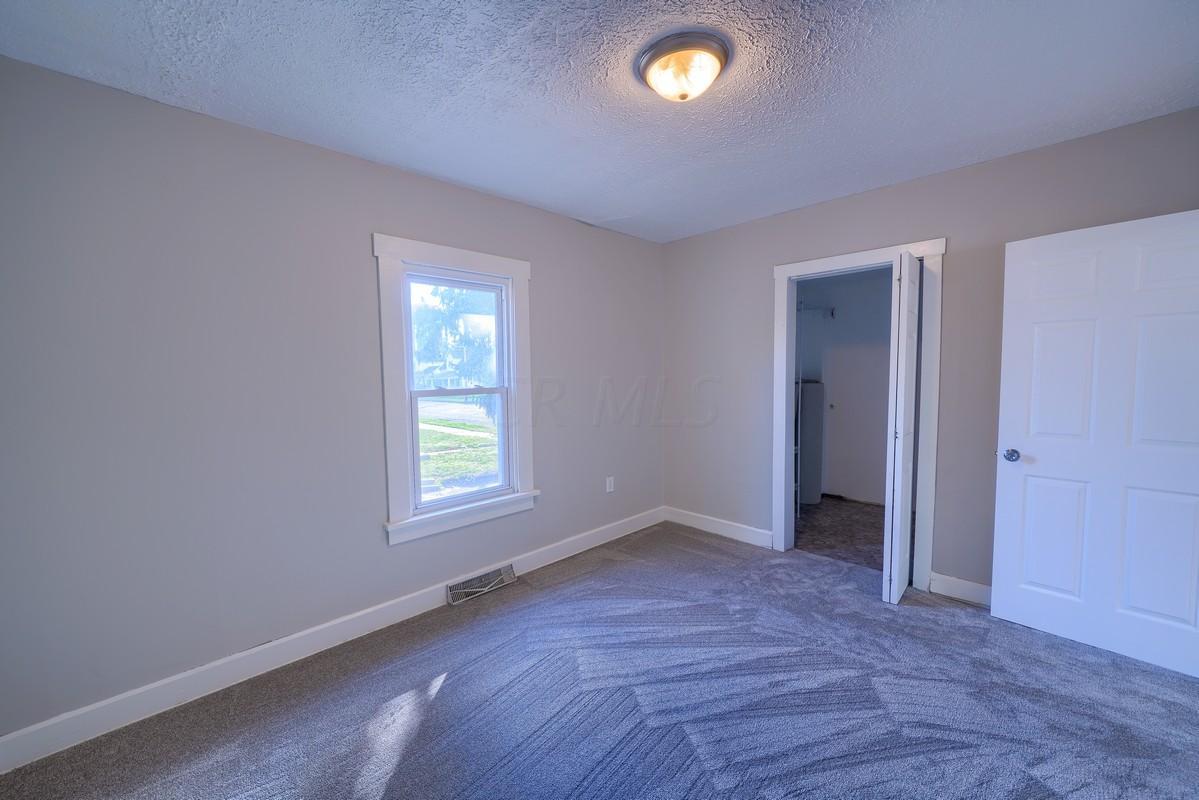 328 Walnut Street Circleville, OH 43113 - Photo 16 of 25