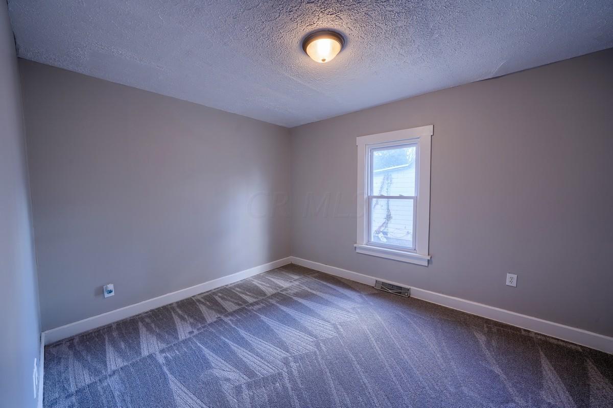 328 Walnut Street Circleville, OH 43113 - Photo 17 of 25
