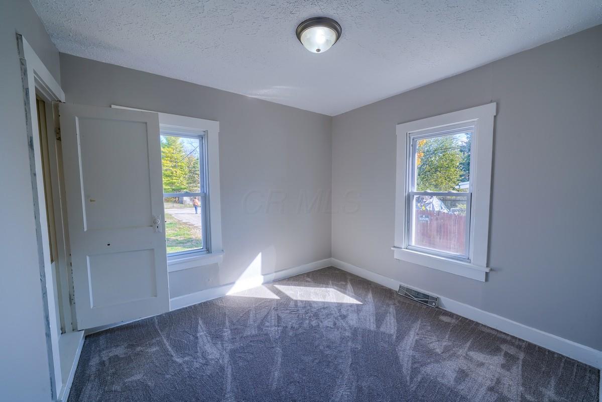 328 Walnut Street Circleville, OH 43113 - Photo 19 of 25