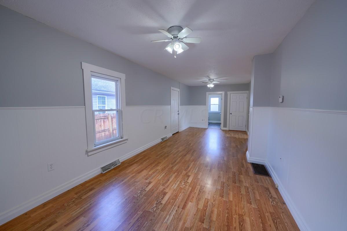 328 Walnut Street Circleville, OH 43113 - Photo 7 of 25