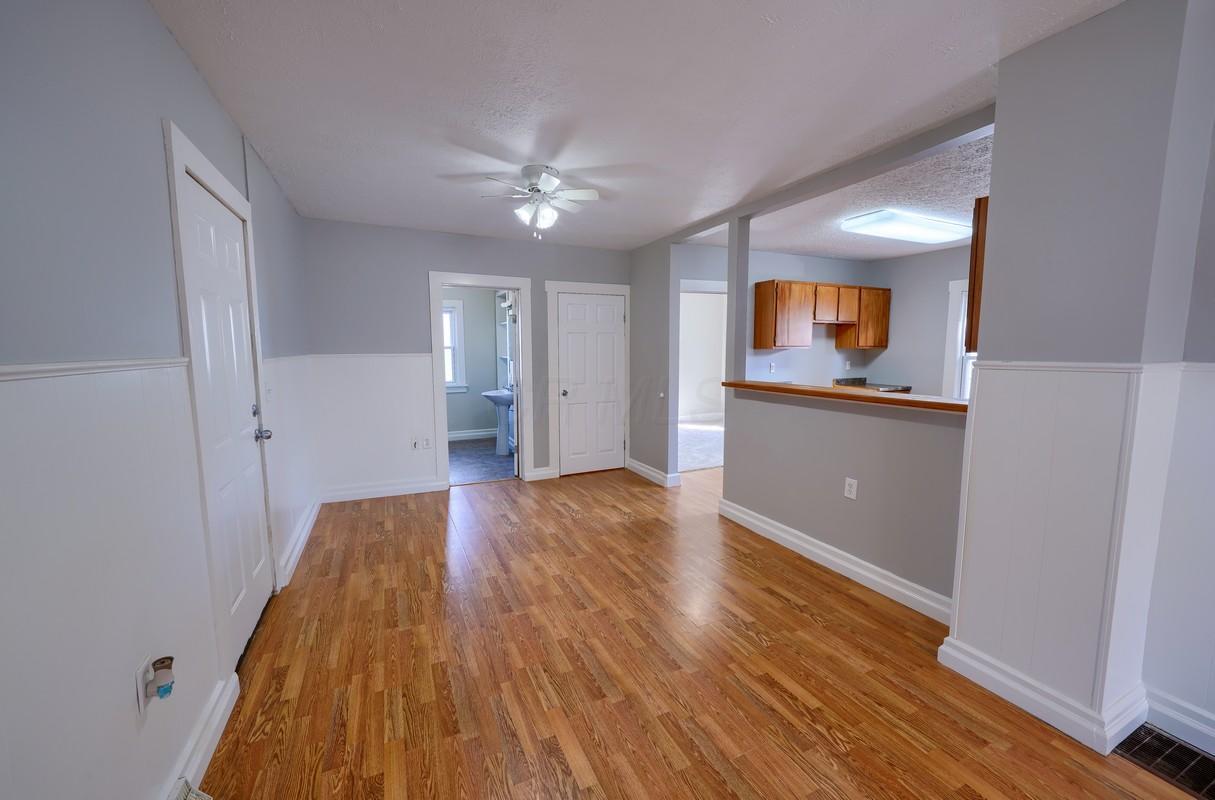 328 Walnut Street Circleville, OH 43113 - Photo 10 of 25