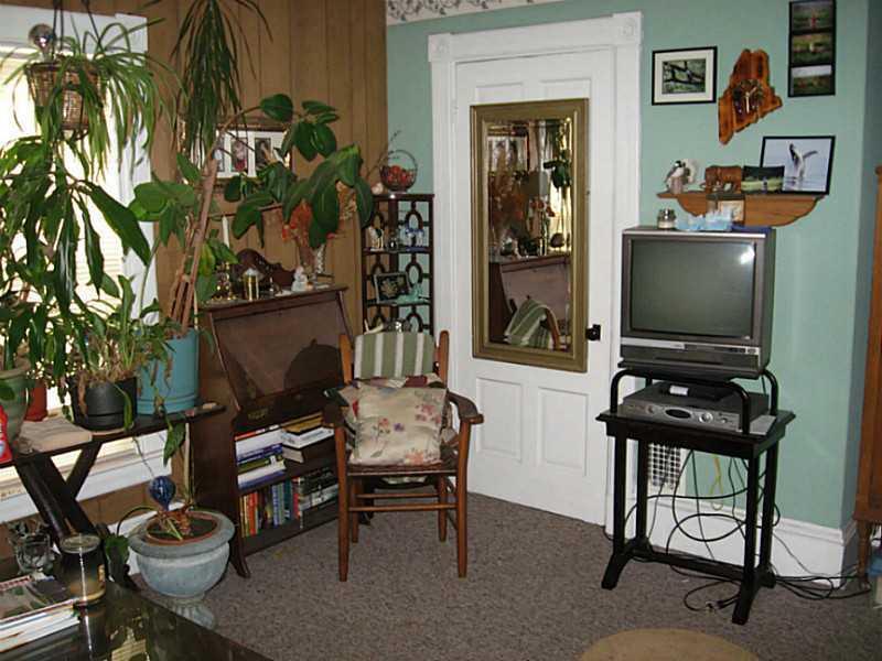 13 School Street Brewer, ME 04412 - Photo 11 of 18 Living Room. unit 2 livingroom