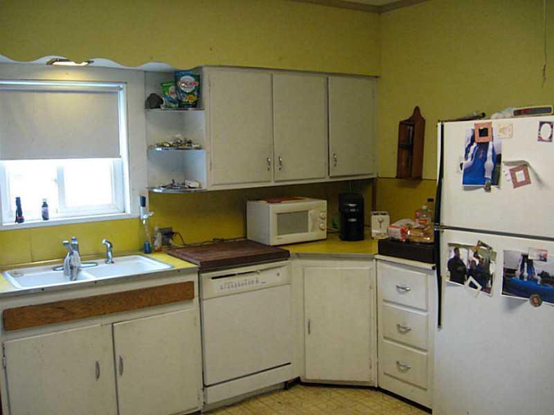 13 School Street Brewer, ME 04412 - Photo 2 of 18 Kitchen. Unit 1 kitchen