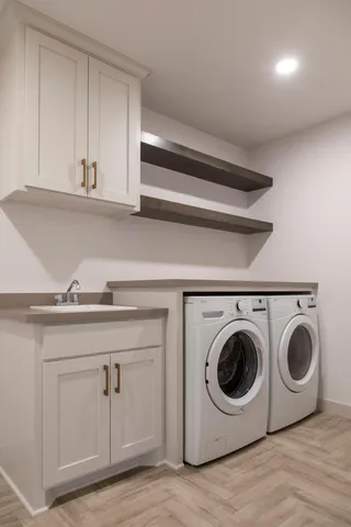 $946,325 | 4098 Gable Lane, St. Paul, MN 55129