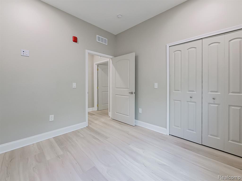 31480 Warren Road, Unit 303 Westland, MI 48185 - Photo 11 of 29