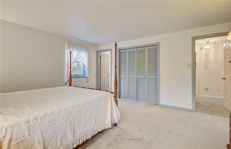 10585 Kummer Road Wexford, PA 15090 - Photo 13 of 22 Second Bedroom