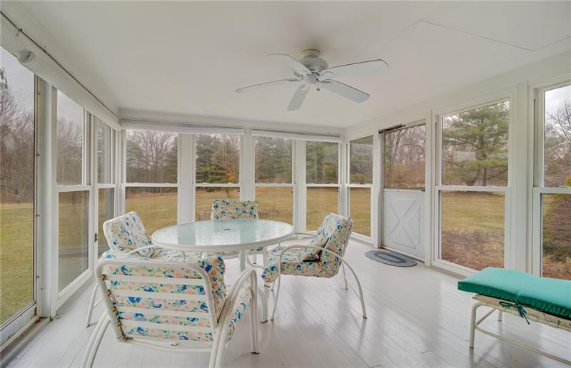 10585 Kummer Road Wexford, PA 15090 - Photo 9 of 22 Gallery Image 9