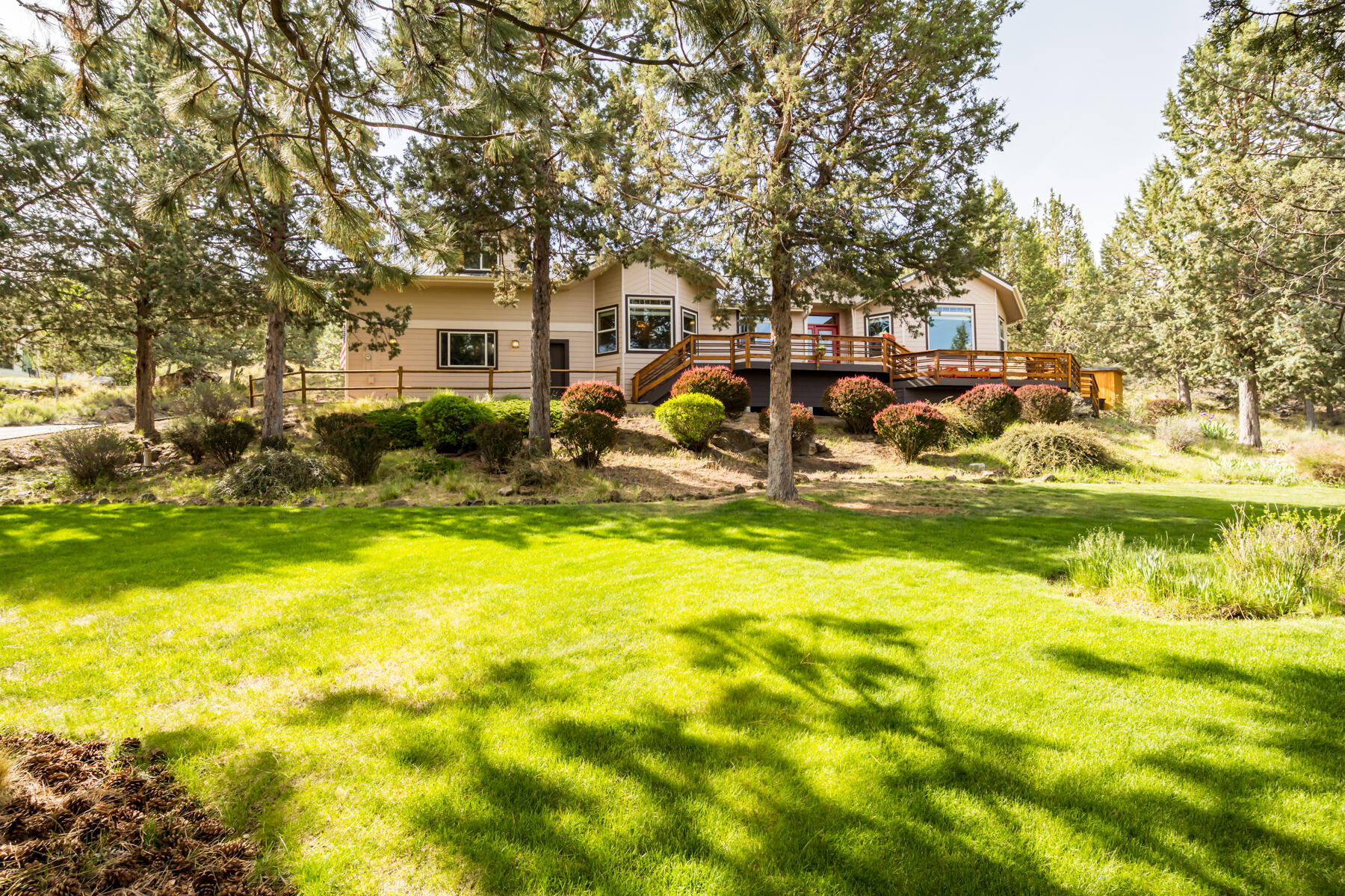 66530 Ponderosa Loop Bend, OR 97703 - Photo 36 of 55 JH5_3321-2