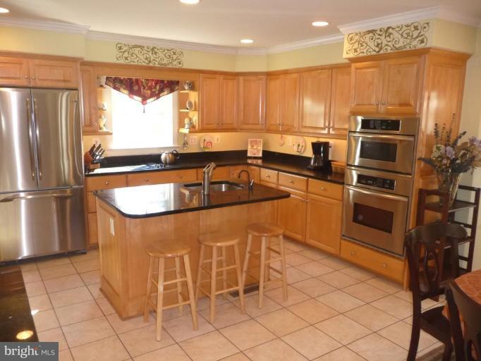 2818 Rifle Ridge Road Oakton, VA 22124 - Photo 11 of 23 Gourmet Kitchen with Granite