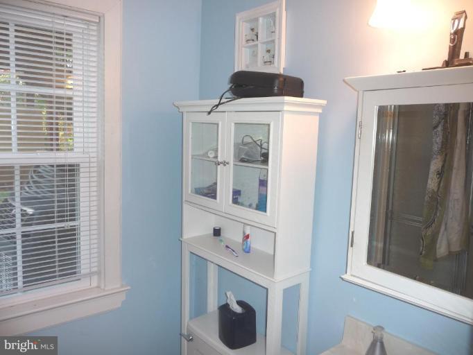2818 Rifle Ridge Road Oakton, VA 22124 - Photo 7 of 23 Third Full Bath