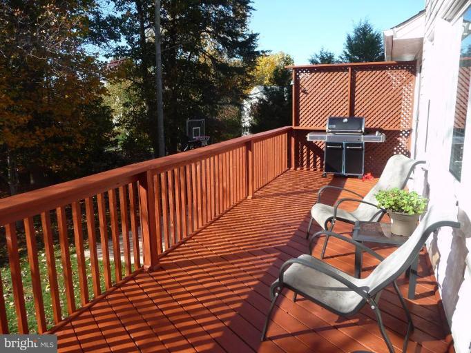2818 Rifle Ridge Road Oakton, VA 22124 - Photo 8 of 23 Rear Deck