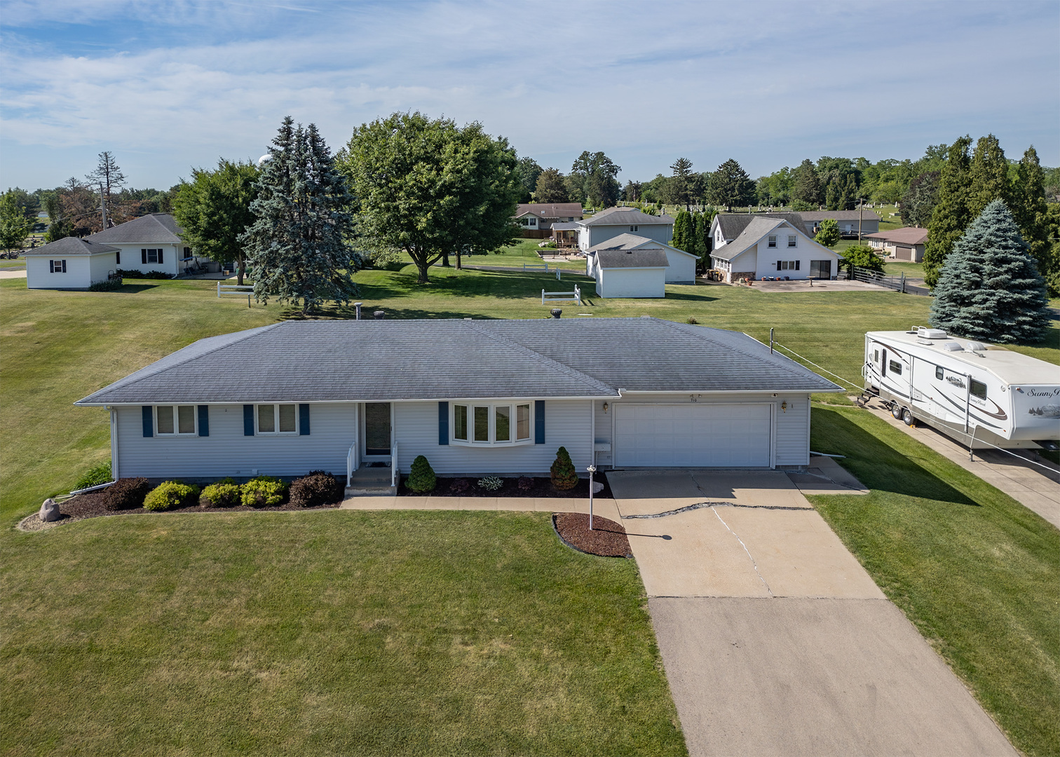 710 1st Avenue Fulton, IL 61252 - Photo 2 of 33