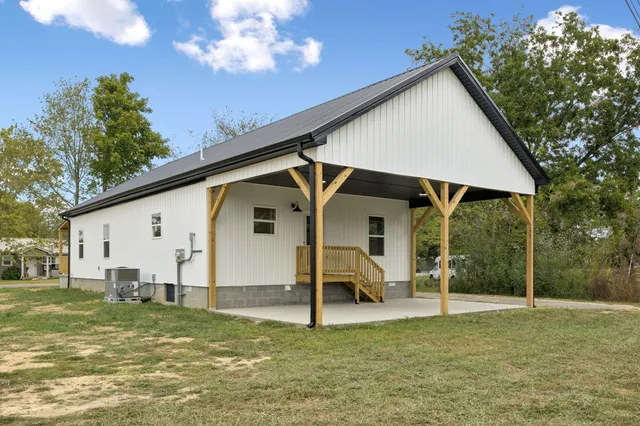 $289,900 | 404 West 4th Avenue, Hohenwald, TN 38462