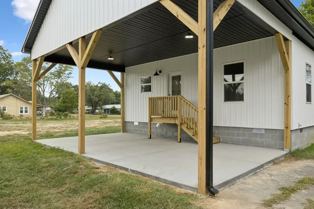 $289,900 | 404 West 4th Avenue, Hohenwald, TN 38462