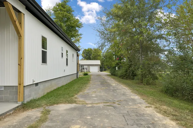 $289,900 | 404 West 4th Avenue, Hohenwald, TN 38462