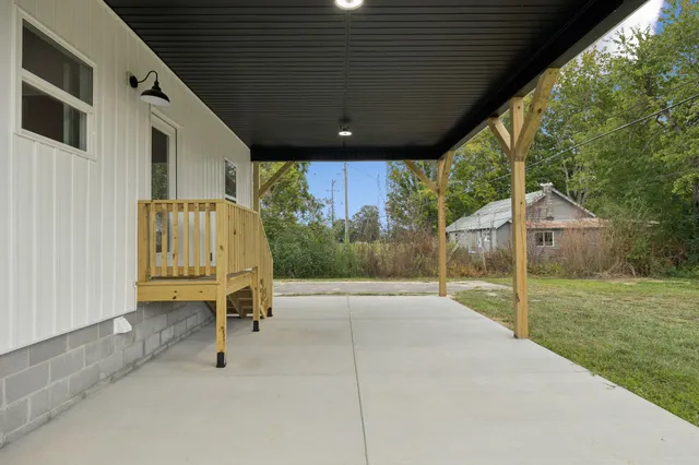 $289,900 | 404 West 4th Avenue, Hohenwald, TN 38462