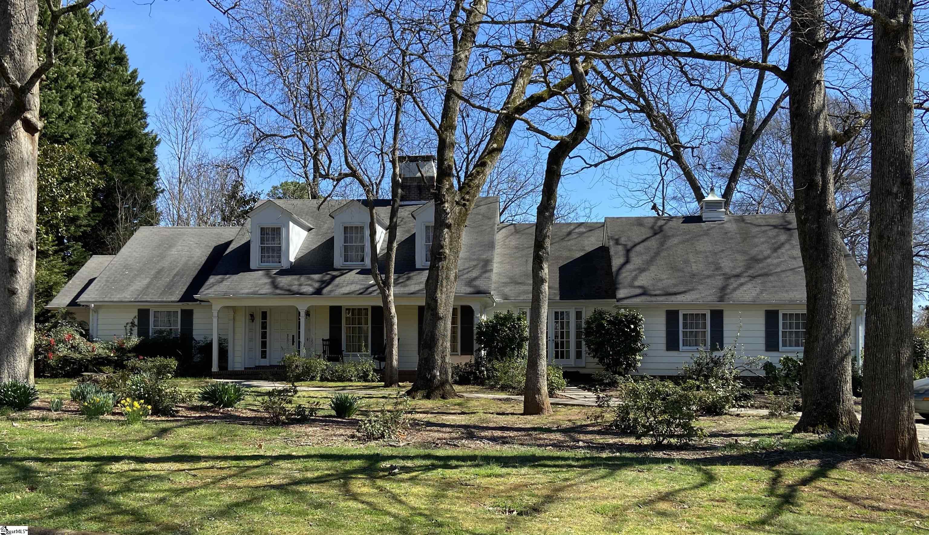 11 Coventry Road Greenville, SC 29615 - Photo 1 of 36 Gallery Image 1