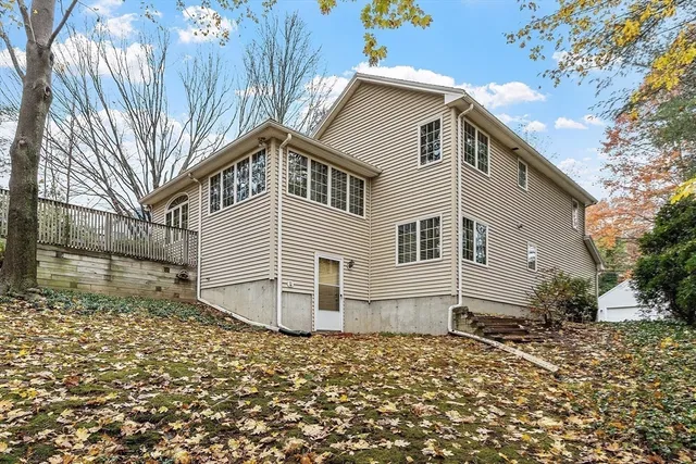 $795,000 | 2 Tomah Drive, Peabody, MA 01960