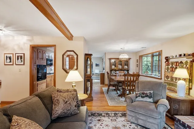 $795,000 | 2 Tomah Drive, Peabody, MA 01960