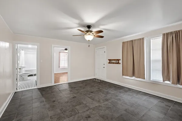 $210,995 | 511 South Liveoak Street, Mason, TX 76856