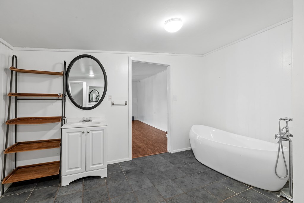 511 South Liveoak Street Mason, TX 76856 - Photo 19 of 24 Virtual Staged