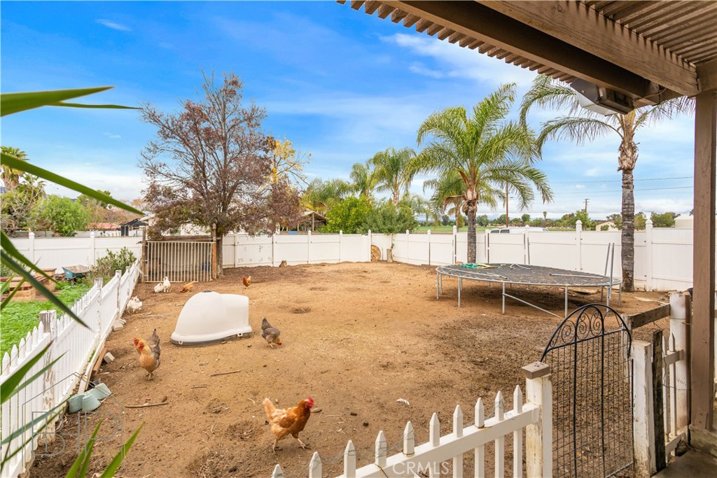 21015 Norman Road Nuevo, CA 92567 - Photo 24 of 43