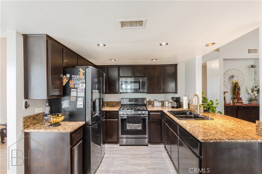 21015 Norman Road Nuevo, CA 92567 - Photo 8 of 43