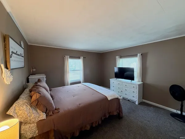 $154,000 | 504 Indiana Avenue, Veedersburg, IN 47987