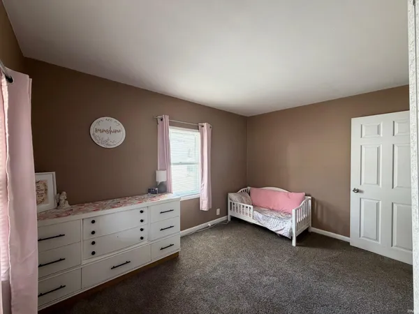 $154,000 | 504 Indiana Avenue, Veedersburg, IN 47987