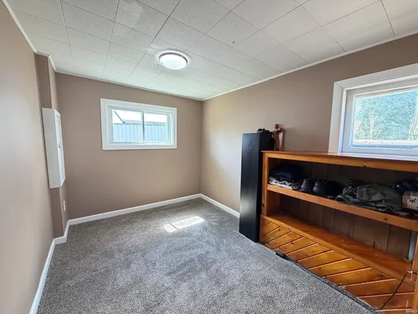 $154,000 | 504 Indiana Avenue, Veedersburg, IN 47987